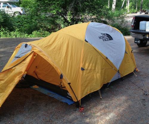 TNF Mountain 25 tent for sale | Bhubble